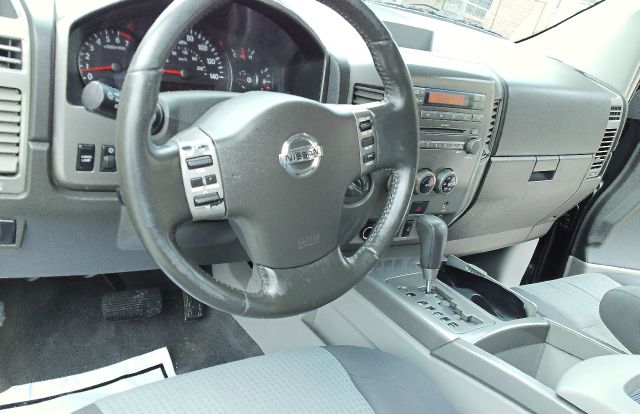 Nissan Titan 2004 photo 23