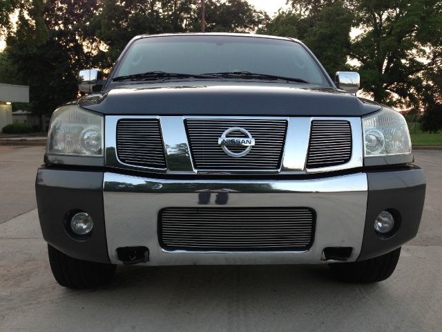 Nissan Titan 2004 photo 1