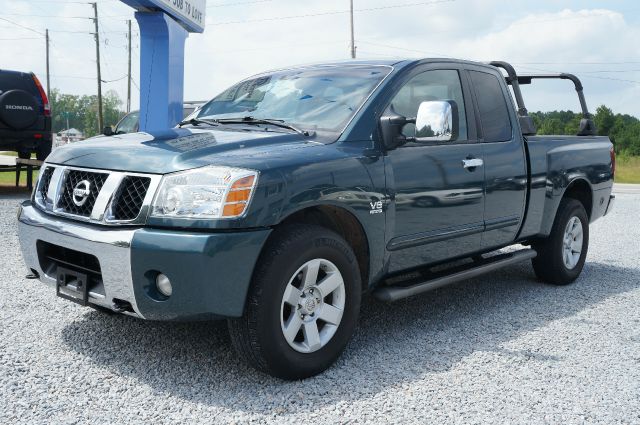 Nissan Titan 2004 photo 4