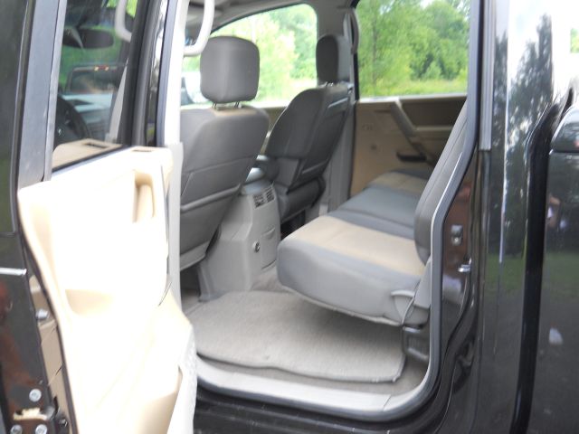 Nissan Titan 2004 photo 4