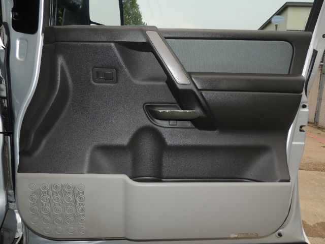 Nissan Titan 2004 photo 18