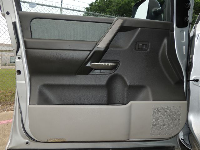 Nissan Titan 2004 photo 22