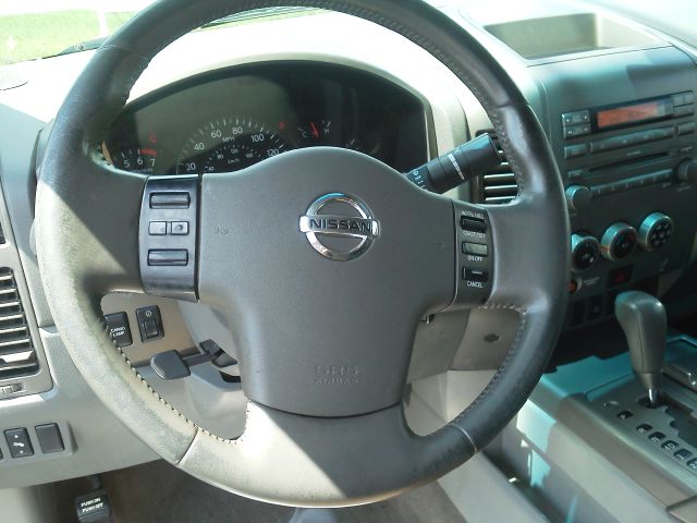 Nissan Titan 2004 photo 3