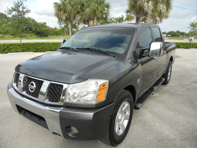 Nissan Titan 2004 photo 10