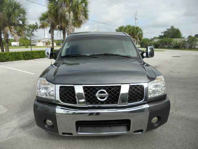 Nissan Titan 2004 photo 2