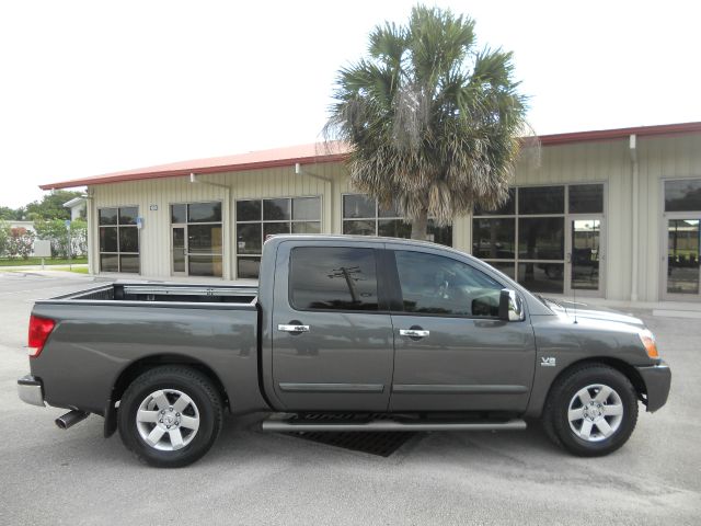 Nissan Titan 2004 photo 9