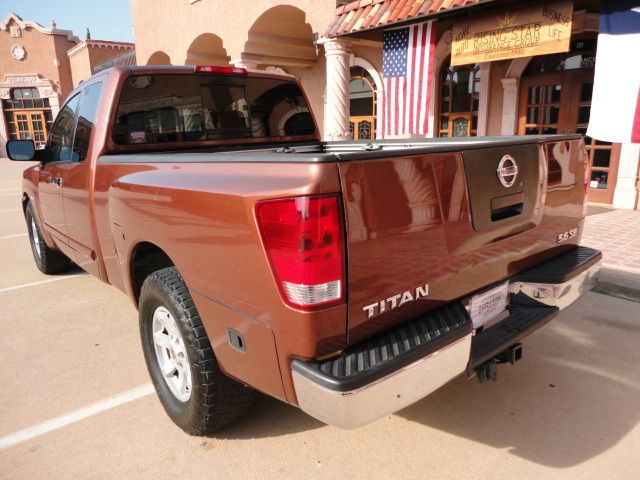 Nissan Titan 2004 photo 3