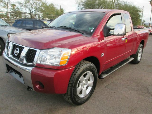 Nissan Titan 2004 photo 1