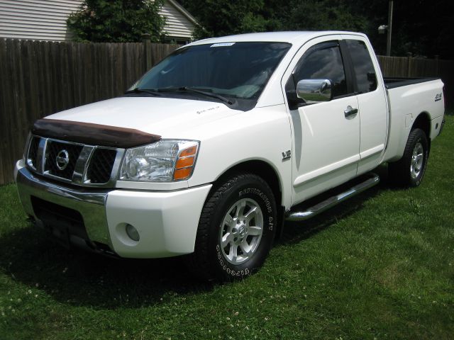 Nissan Titan 2004 photo 3