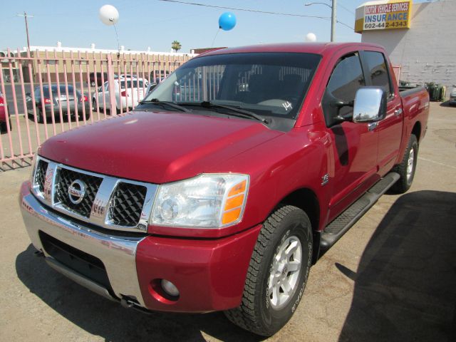 Nissan Titan SLT EXT CAB 4X2 Pickup Truck