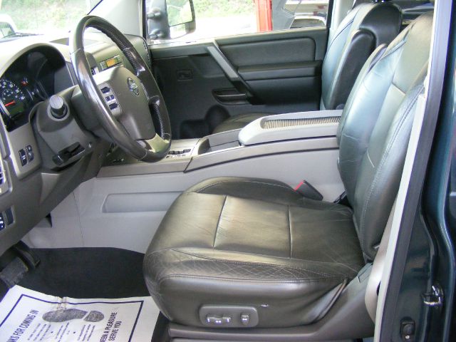 Nissan Titan 2004 photo 15