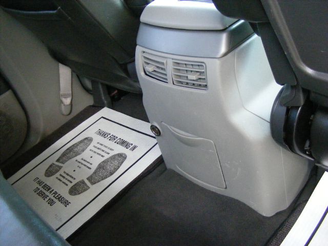 Nissan Titan 2004 photo 24