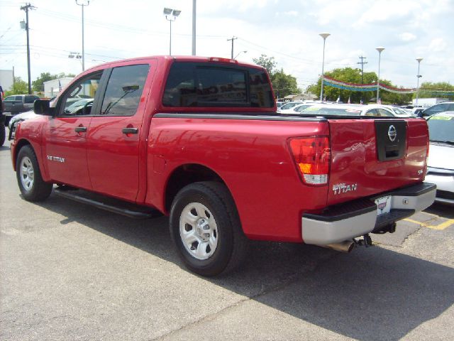 Nissan Titan 2005 photo 3