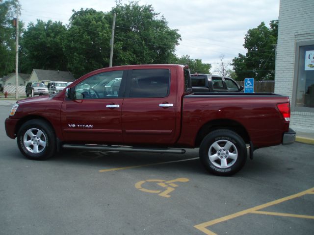 Nissan Titan 2005 photo 1