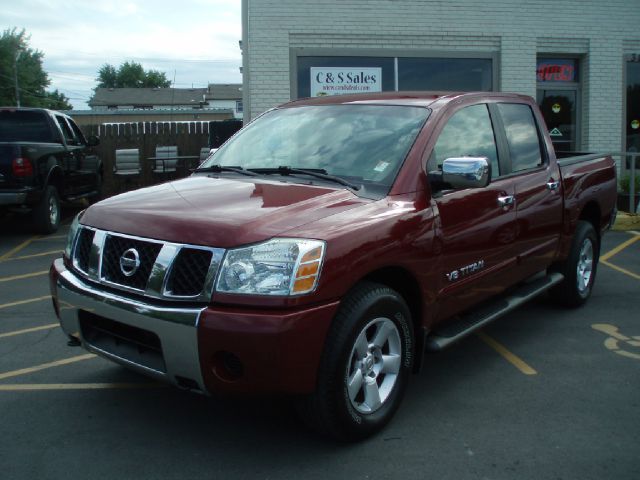 Nissan Titan 2005 photo 2