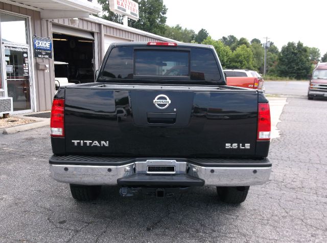 Nissan Titan 2005 photo 3