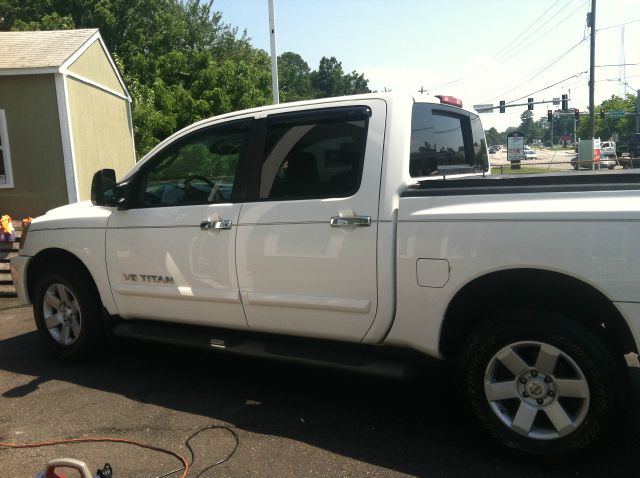 Nissan Titan 2005 photo 3