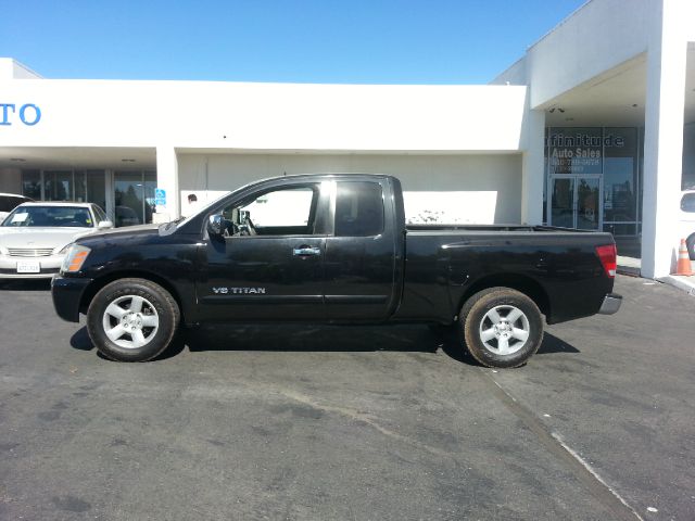 Nissan Titan 2005 photo 3