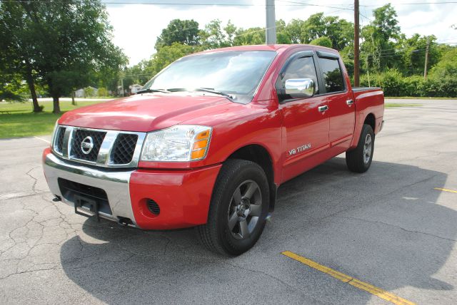 Nissan Titan 2005 photo 2