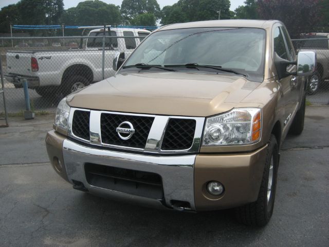 Nissan Titan 2005 photo 4