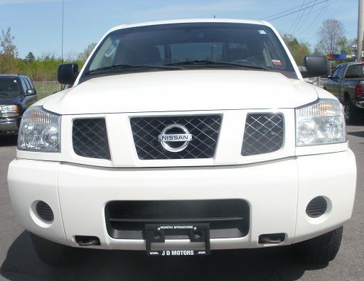 Nissan Titan 2005 photo 1