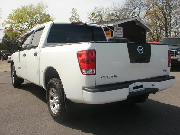 Nissan Titan 2005 photo 5