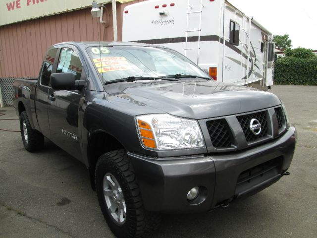 Nissan Titan 2005 photo 3