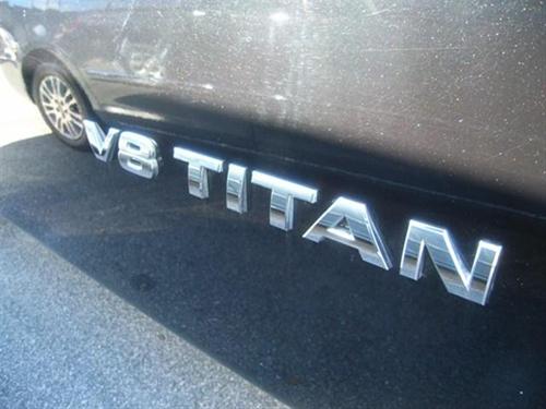 Nissan Titan 2005 photo 4