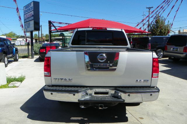 Nissan Titan 2005 photo 1