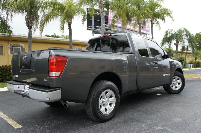 Nissan Titan 2005 photo 3