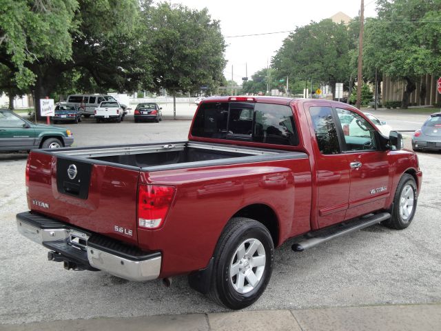 Nissan Titan 2005 photo 1