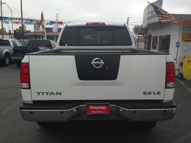 Nissan Titan 2005 photo 1