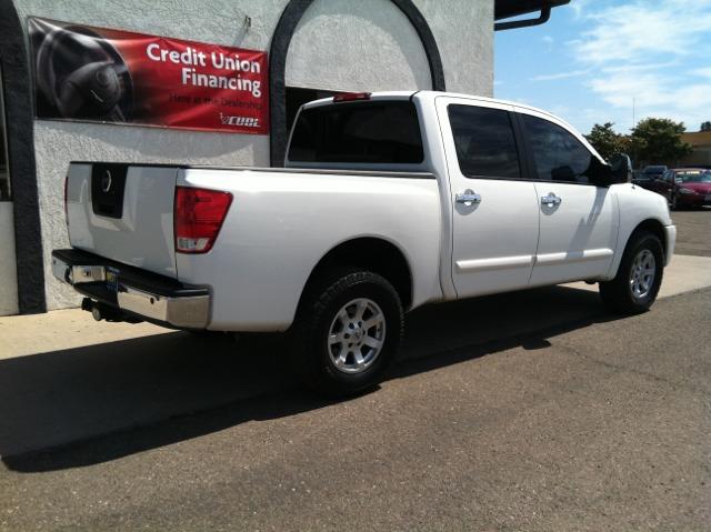 Nissan Titan 2005 photo 3