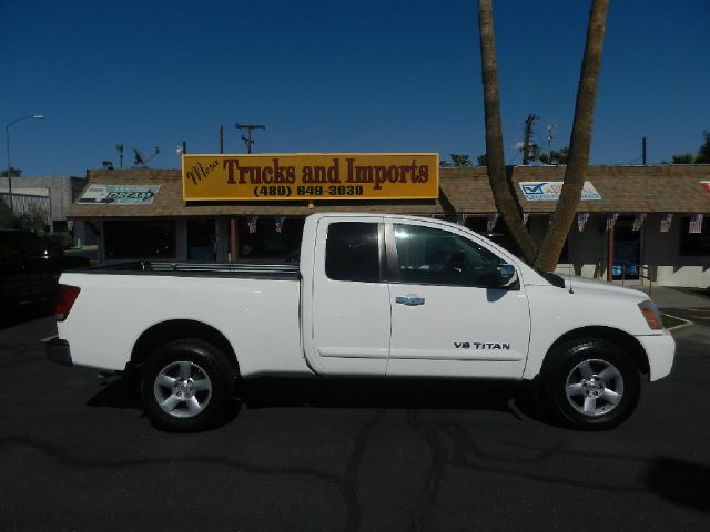 Nissan Titan 2005 photo 3