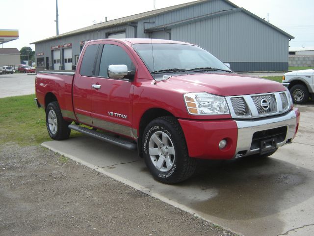 Nissan Titan 2005 photo 2