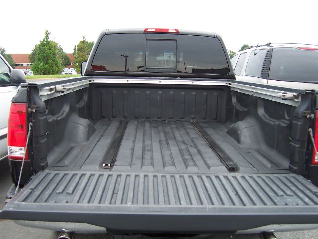 Nissan Titan 2006 photo 2