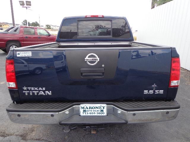 Nissan Titan 2006 photo 2