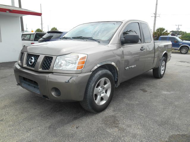 Nissan Titan 2006 photo 2