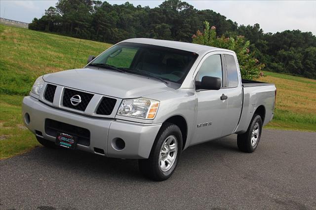 Nissan Titan 2006 photo 3