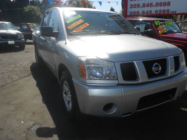 Nissan Titan 2006 photo 2