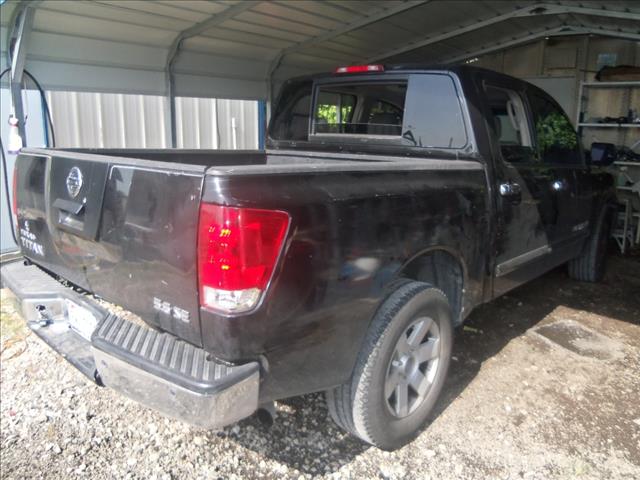 Nissan Titan 2006 photo 2