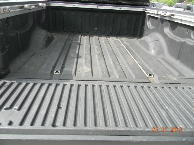 Nissan Titan 2006 photo 2