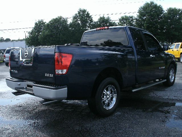 Nissan Titan 2006 photo 2