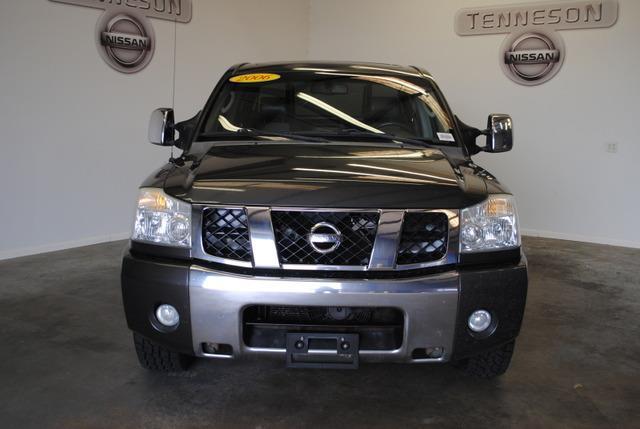 Nissan Titan X Pickup Truck