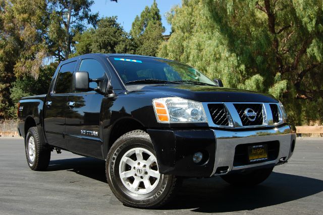 Nissan Titan 2006 photo 2