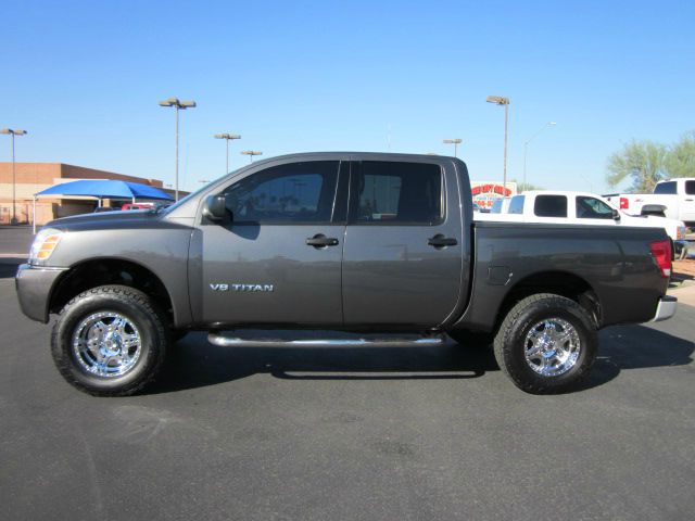 Nissan Titan 2006 photo 1