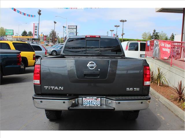 Nissan Titan 2006 photo 2