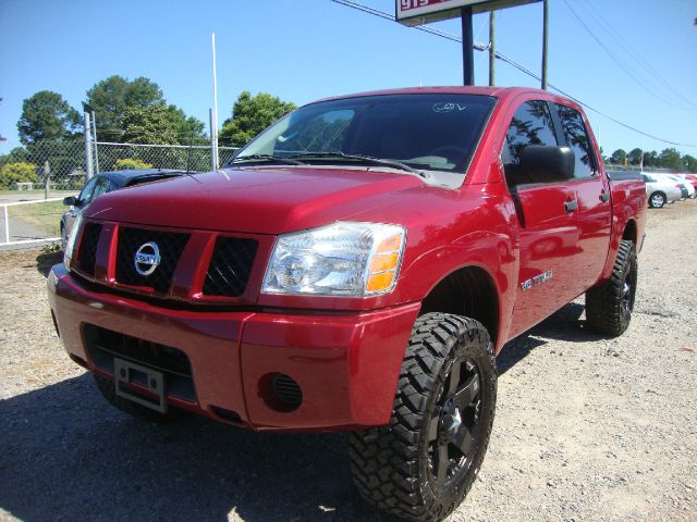 Nissan Titan 4X4 Le3rd Rowone Owner Pickup Truck