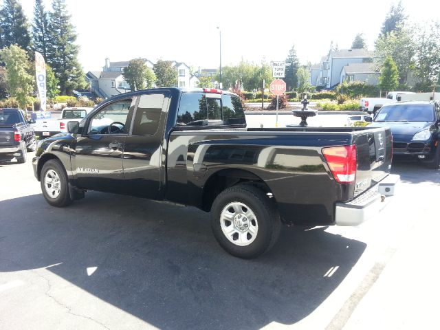 Nissan Titan 2007 photo 2