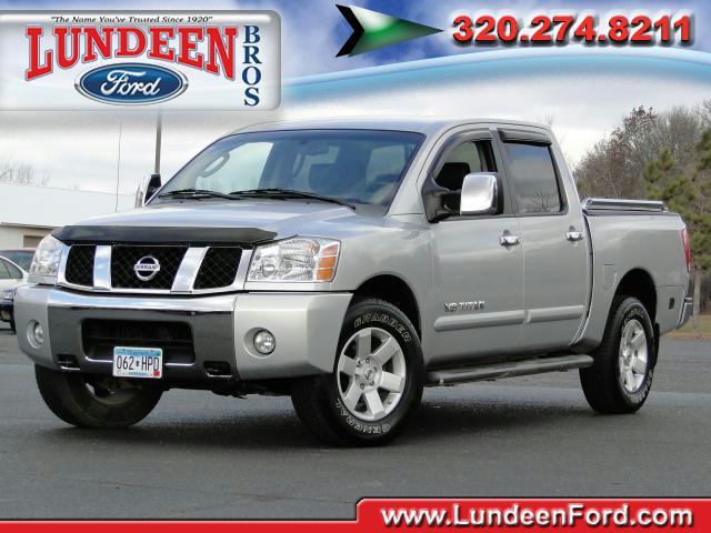 Nissan Titan X Pickup